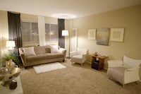 Building Photo - West Broad Plaza