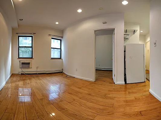 Building Photo - 249 E 53rd St