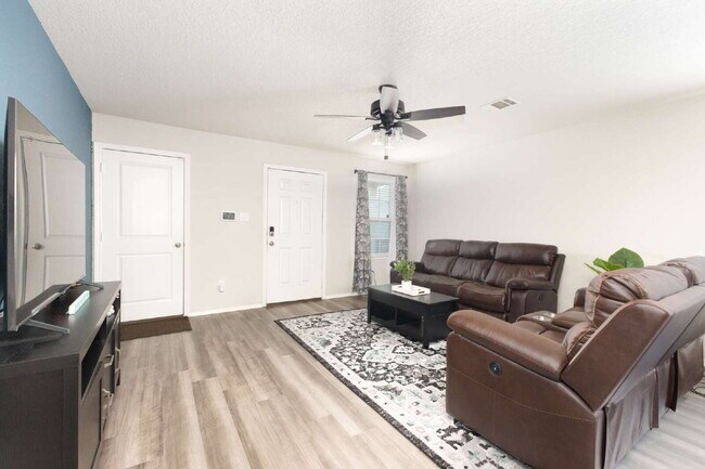 Building Photo - Smart. Stylish. Ready to Welcome You Home!