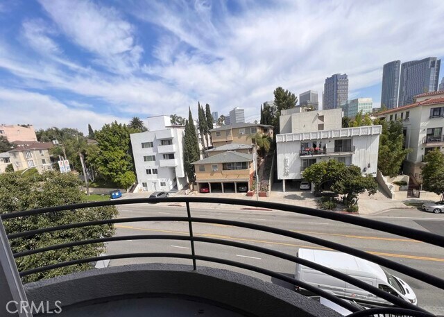 Building Photo - 1617 S Beverly Glen Blvd