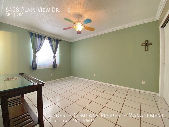 Building Photo - Northeast El Paso 3 Bed Refrig A/C