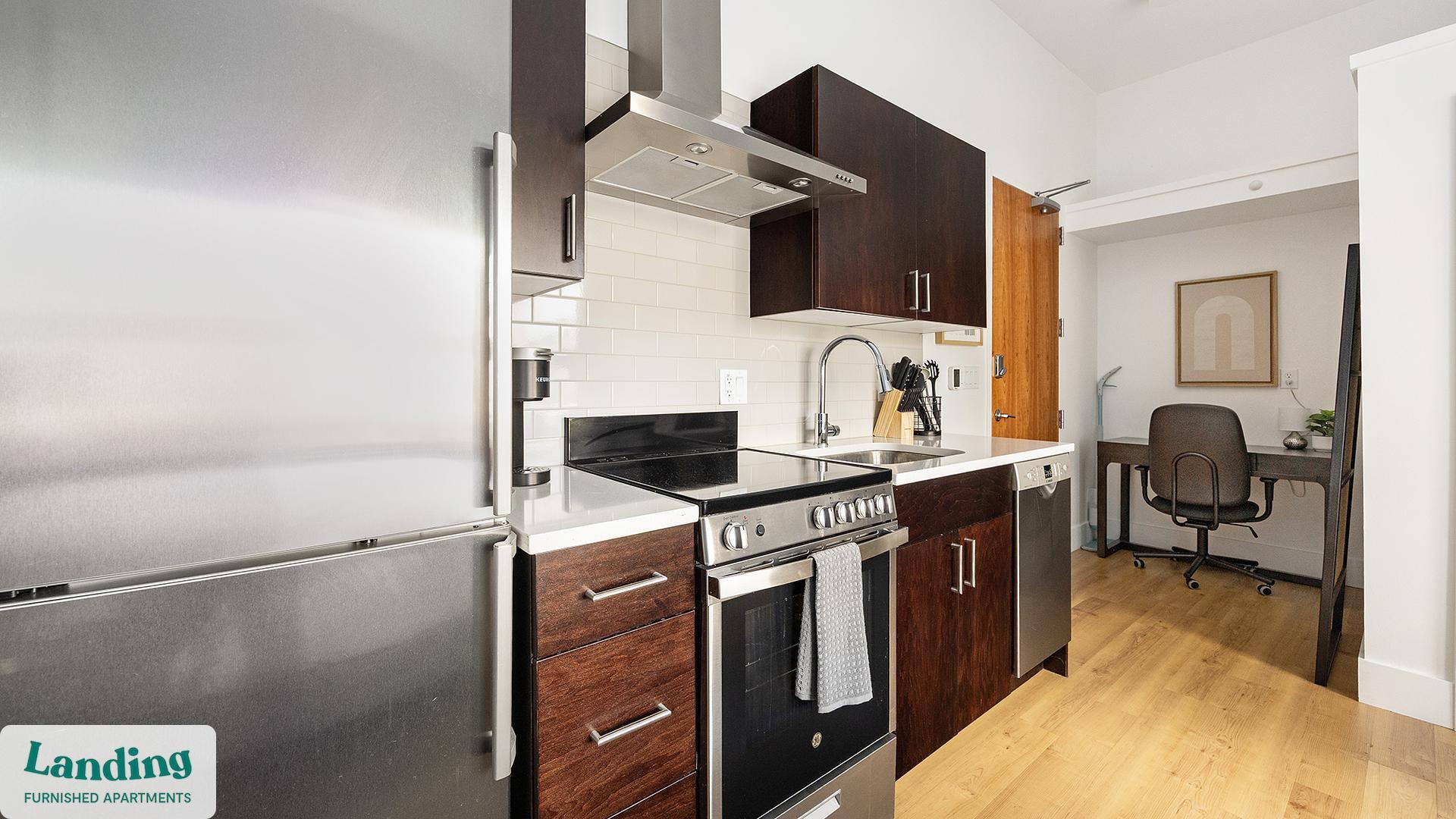 Building Photo - 135 Adams St