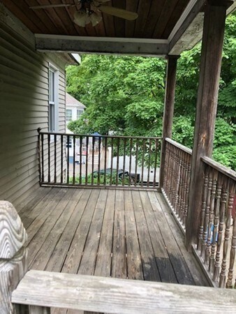 Building Photo - 35 Lawrence St