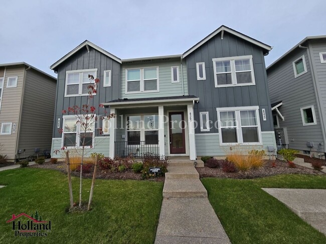 Primary Photo - Charming 2-Bedroom, 1.5-Bath Home in a Pri...