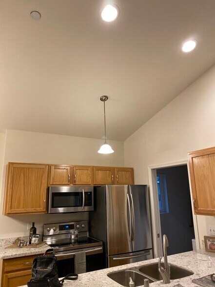Building Photo - 1117 7th St