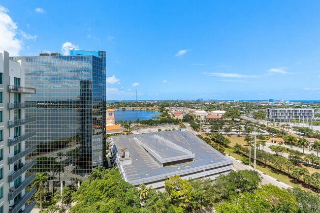 Building Photo - 300 S Australian Ave