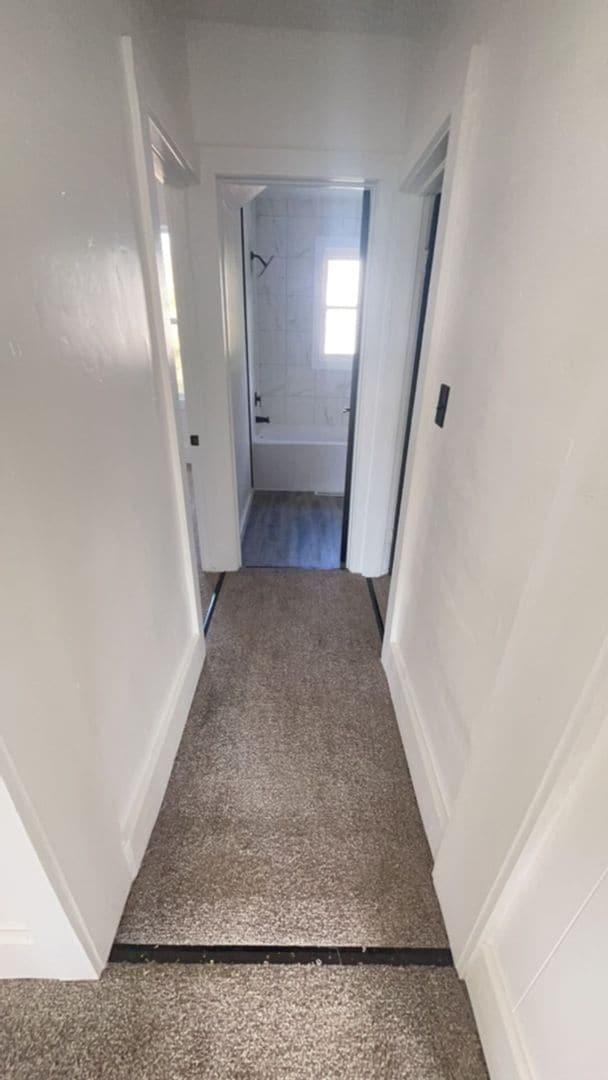 Building Photo - 4 Bedroom Single Family Home Available!