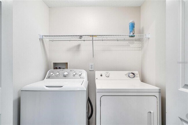 Building Photo - 11337 Village Brook Dr