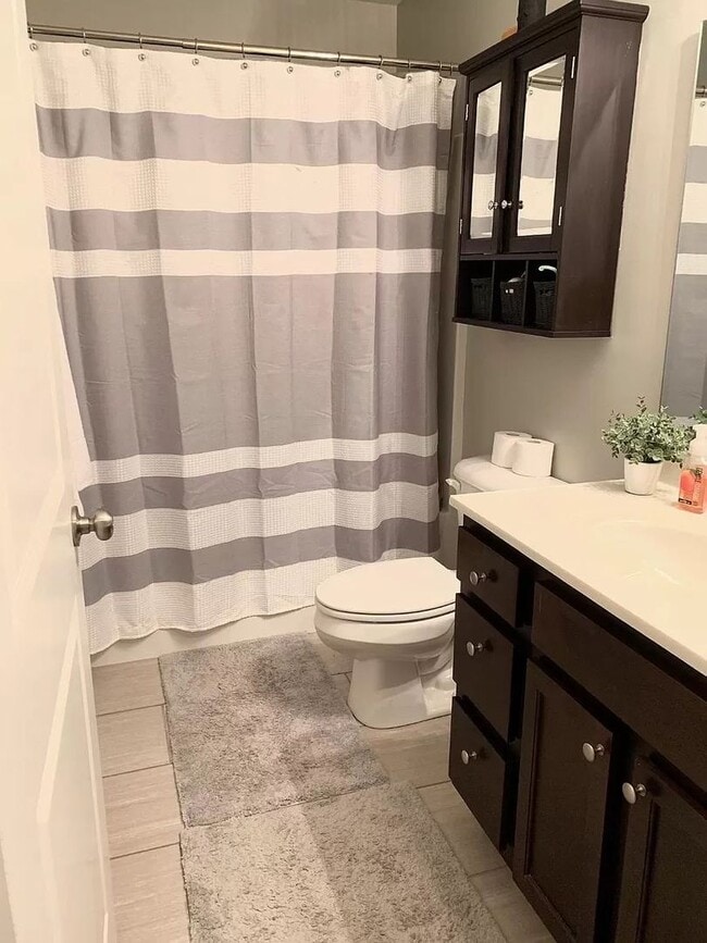 Building Photo - 477 Eve Estates Dr