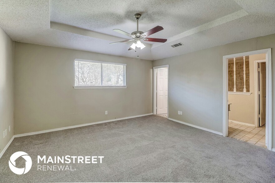 Building Photo - 1004 Birchwood Ln