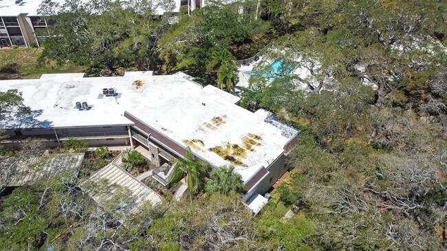 Building Photo - 820 Patricia Ave