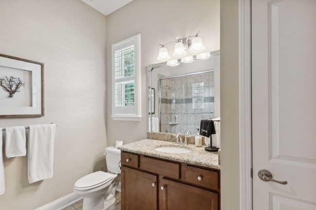 Building Photo - 95282 Summerwoods Cir