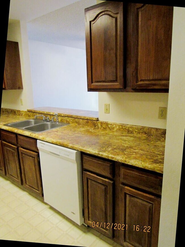 Building Photo - 375 Wildrose Lane