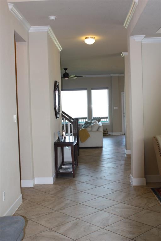 Building Photo - 393 Dayridge Dr