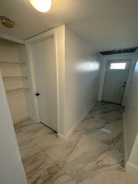 Unfurnished entrance view - 2918 NE 8th Ter