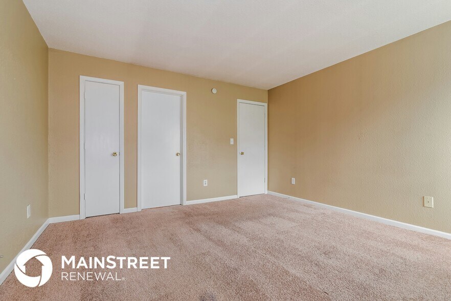 Building Photo - 4206 Village Trace Blvd