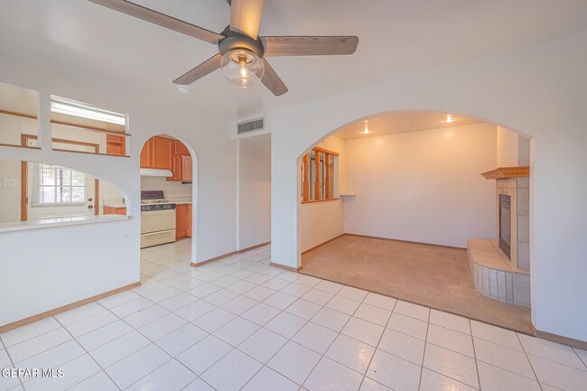 Building Photo - 201 Foster Dr