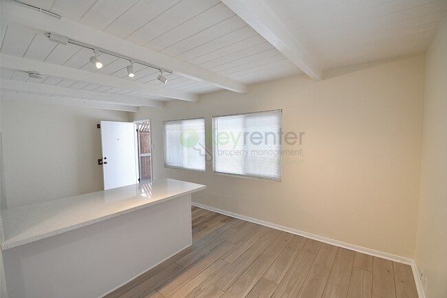Building Photo - 624-A North Nevada St