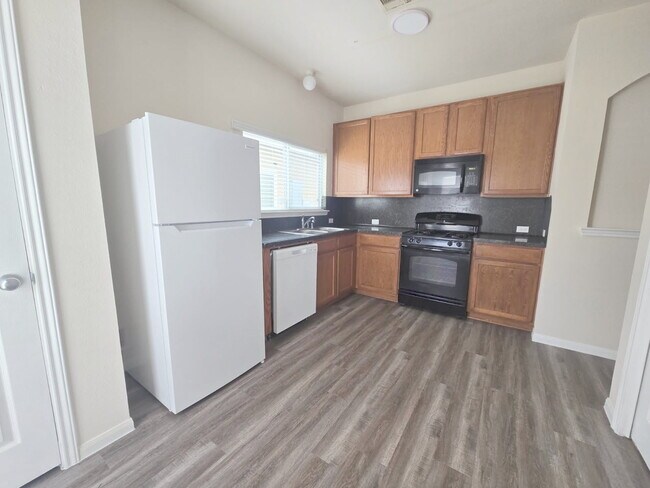 Building Photo - 21735 Mossy Field Ln