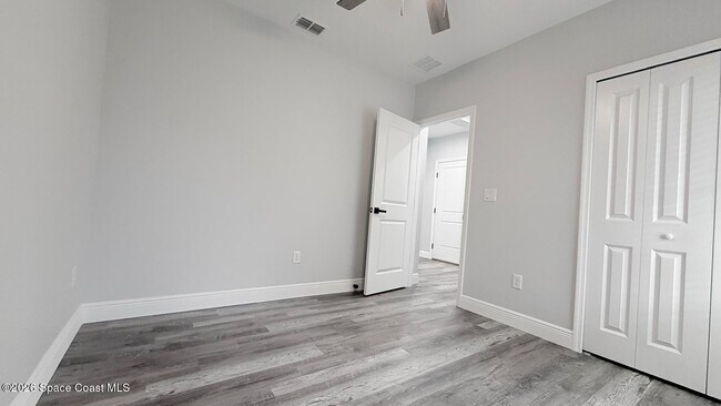 Building Photo - 1581 S Montgomery St