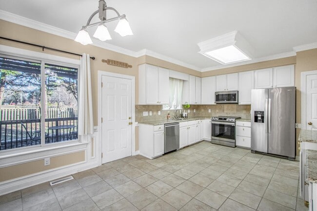 Building Photo - 1108 Brittley Way