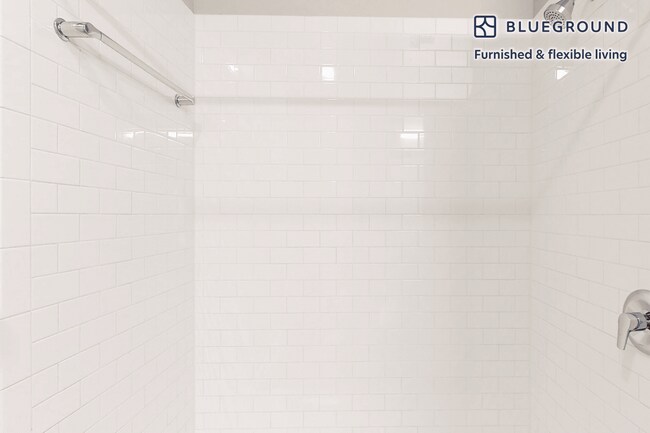 Building Photo - 79 Alexander St