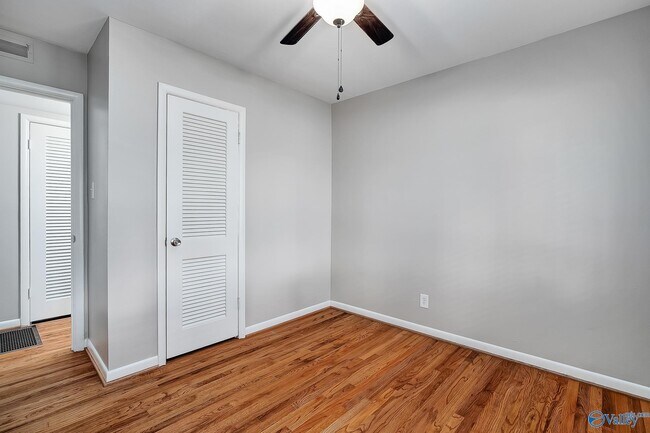 Building Photo - 2906 Morgan St SW