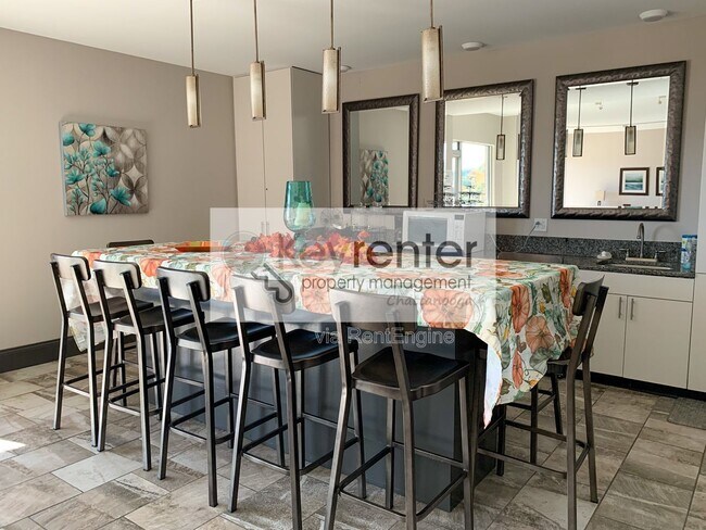 Building Photo - 1131 Stringers Ridge Rd