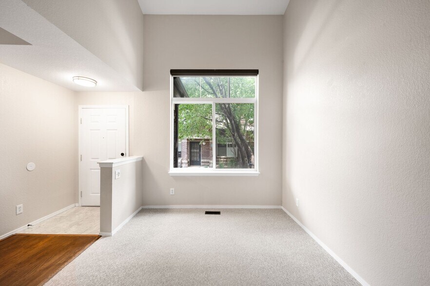 Building Photo - 6478 Silver Mesa Dr