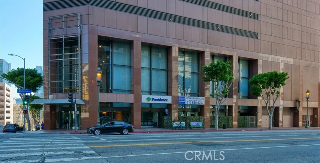 Building Photo - 1100 Wilshire Blvd