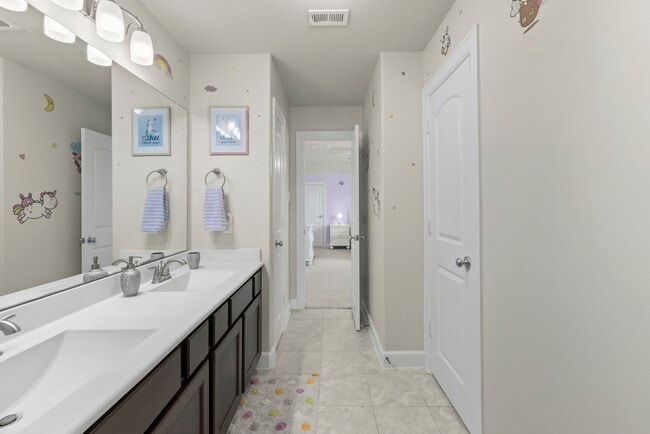Building Photo - 9502 Windsong Dr