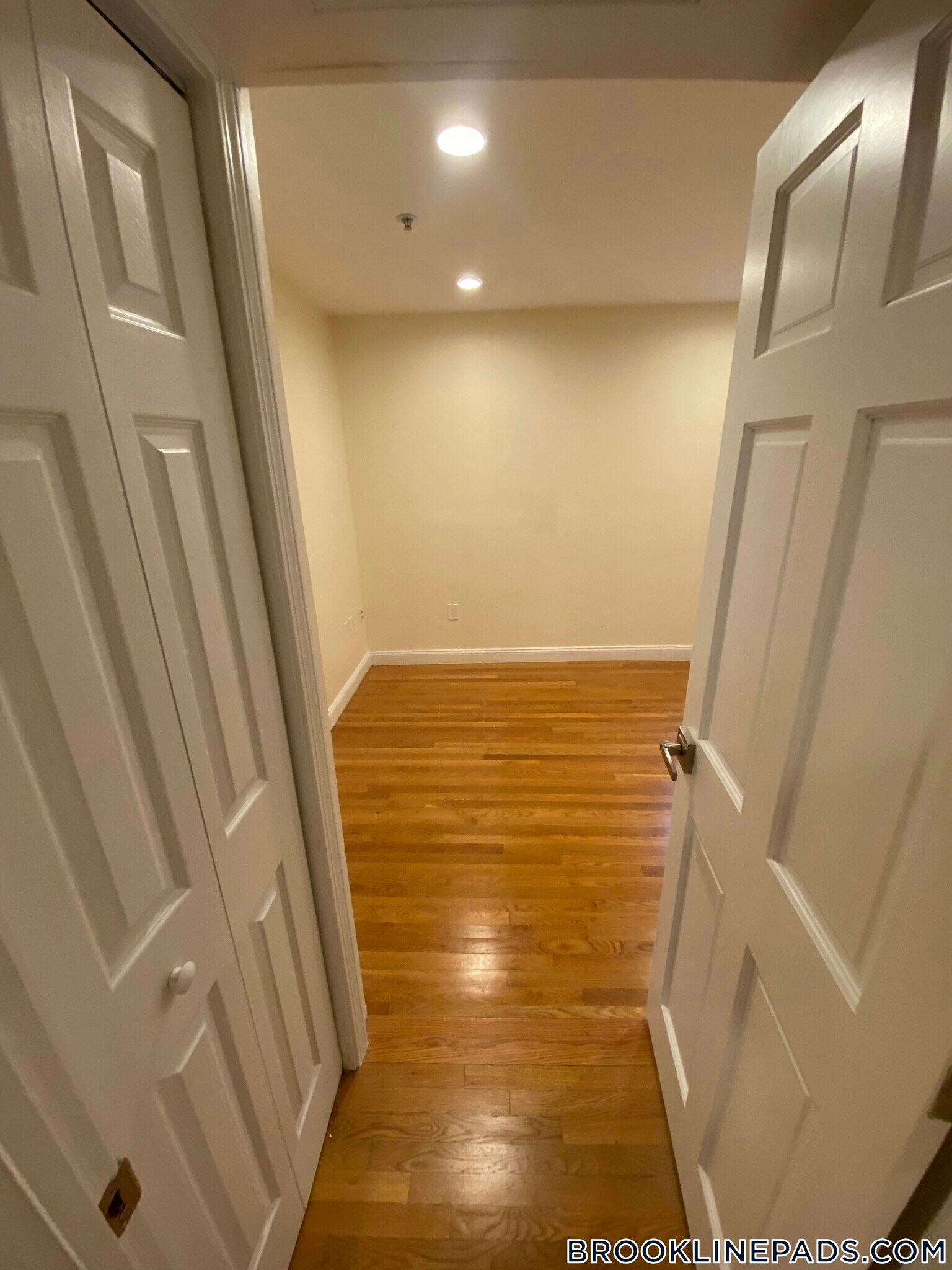 Building Photo - 1801 Beacon St