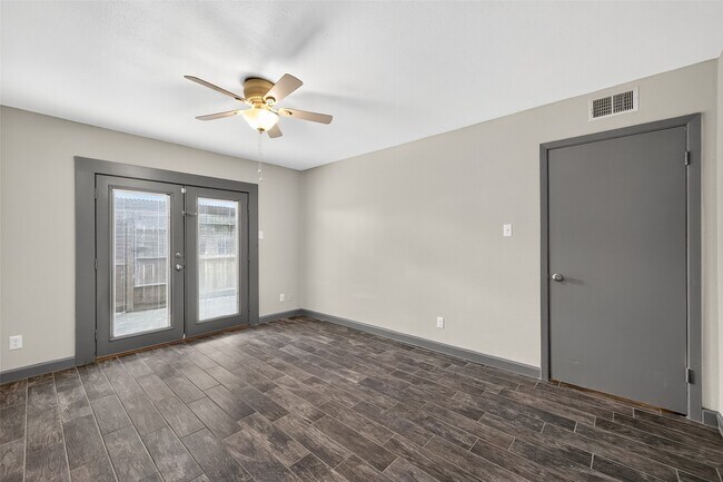 Building Photo - 8931 Gaylord Dr