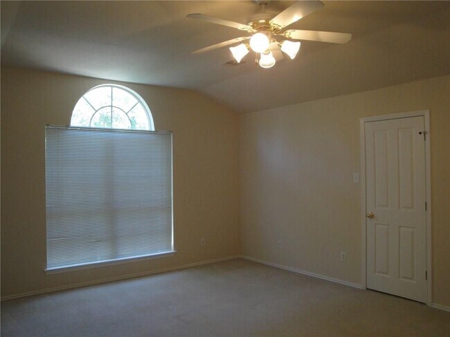 Building Photo - 8021 Luling Ln