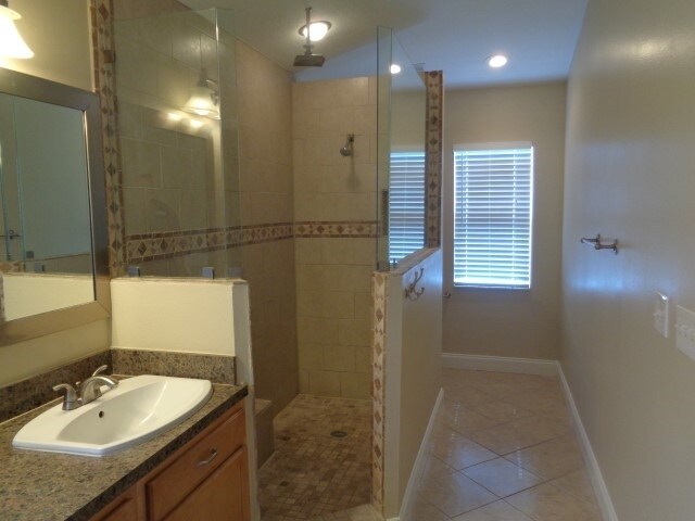 Building Photo - 28716 Raindance Ave