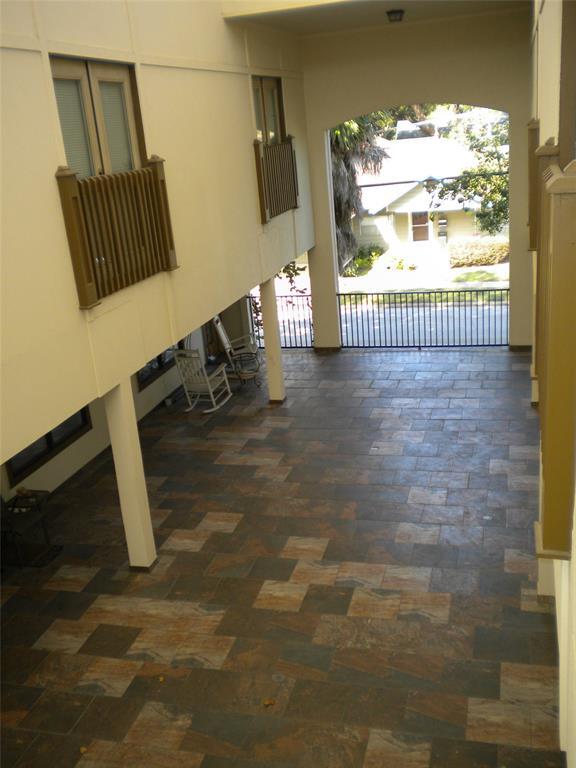 Building Photo - 1342 Rutland St