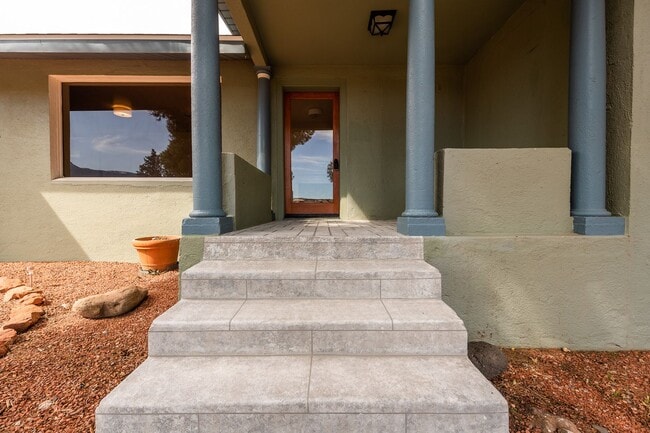 Building Photo - Stunning Turn of the 20th Century Home in ...