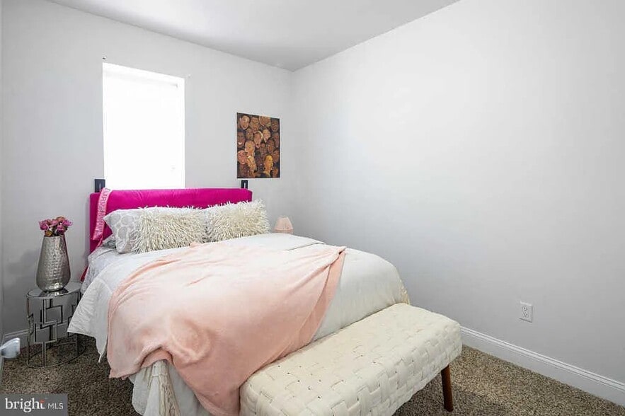 Bedroom 1 - 855 E Locust Ave