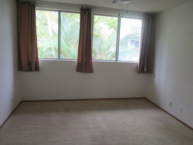 Building Photo - Mililani Terrace 1 Bed