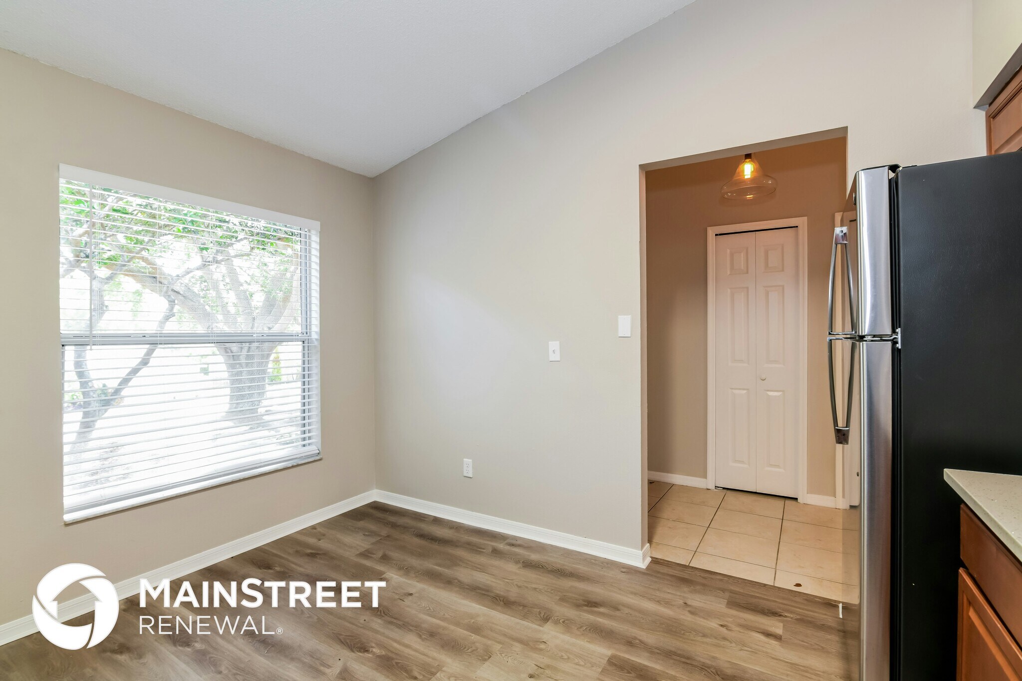 Building Photo - 10624 Lake Ralph Dr