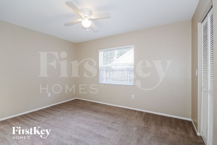 Building Photo - 4711 S Dawnmeadow Ct