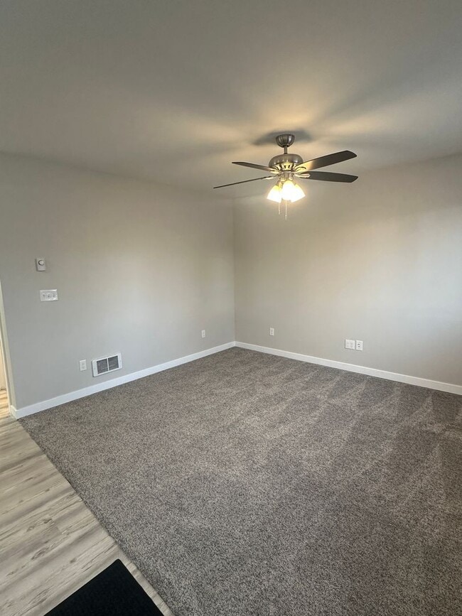 Building Photo - NEW LOWER PRICE~~Brand New & Charming 2 Bedroom, 2 Bathroom Unit in St. Anthony!