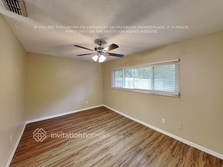 Building Photo - 628 Sherwood Dr