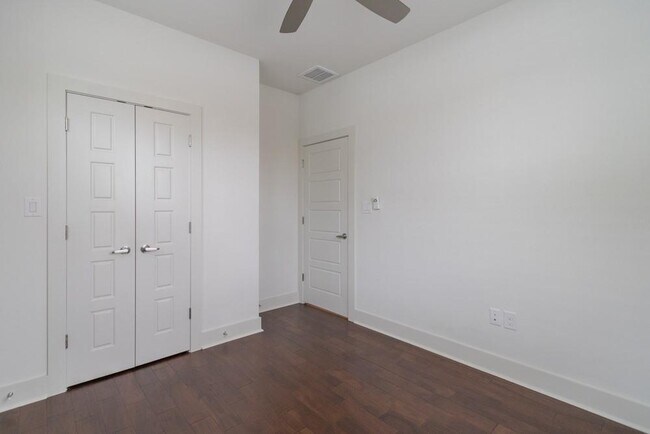 Building Photo - 7301 Providence Ave