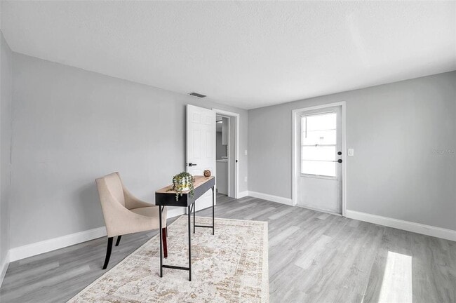 Building Photo - 7104 Castanea Dr
