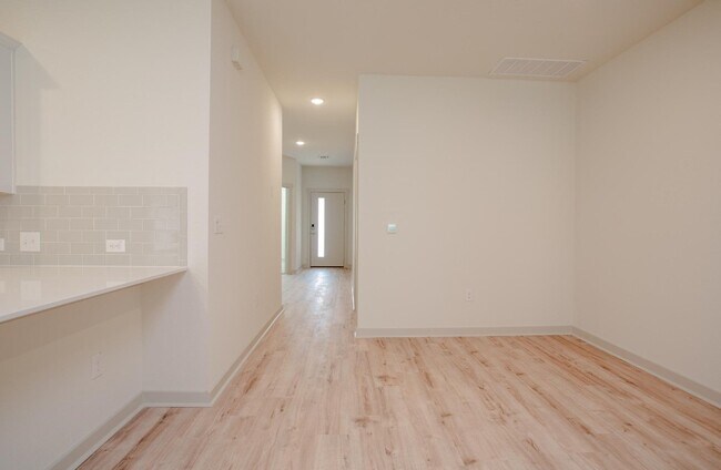 Building Photo - 10712 Deaton Ln