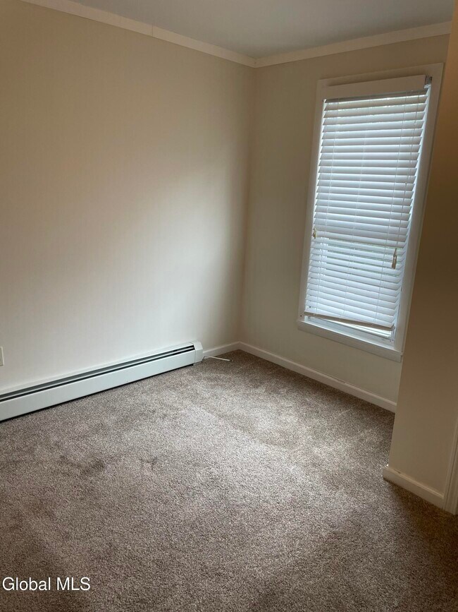 Building Photo - 75 Union St