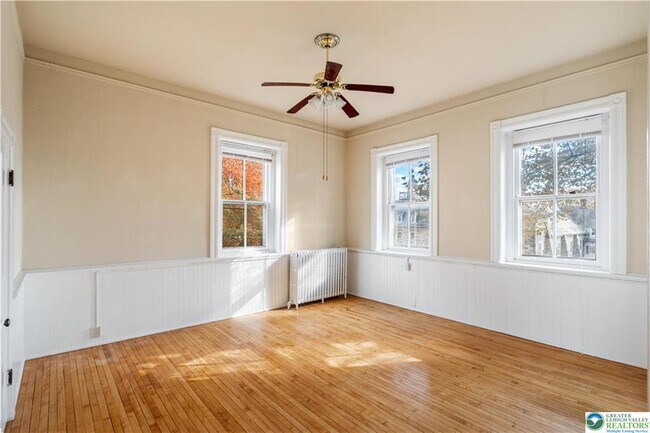 Building Photo - 426 Heckewelder Pl