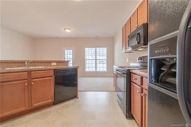 Building Photo - 13935 Waverton Ln