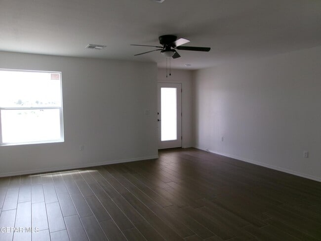 Building Photo - 5960 Mohegan Sun St